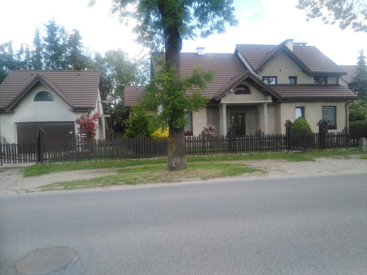 Piernikowy Dworek Lubicz Exterior photo